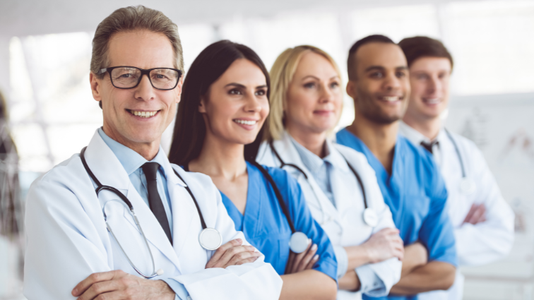 O Futuro da Medicina no Brasil: O Que Esperar da Demografia Médica até 2035?